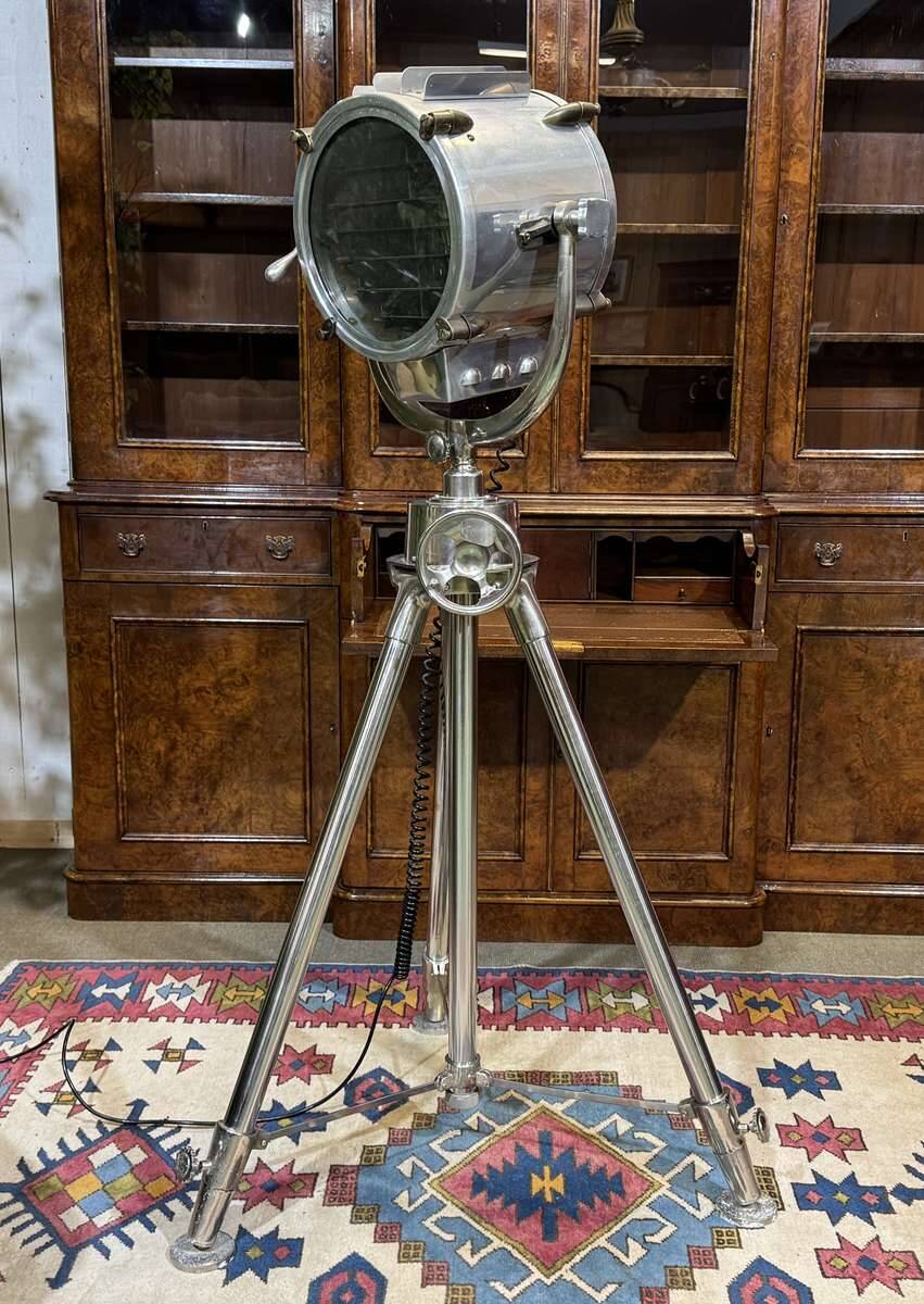 Modern marine style spotlight floor lamp