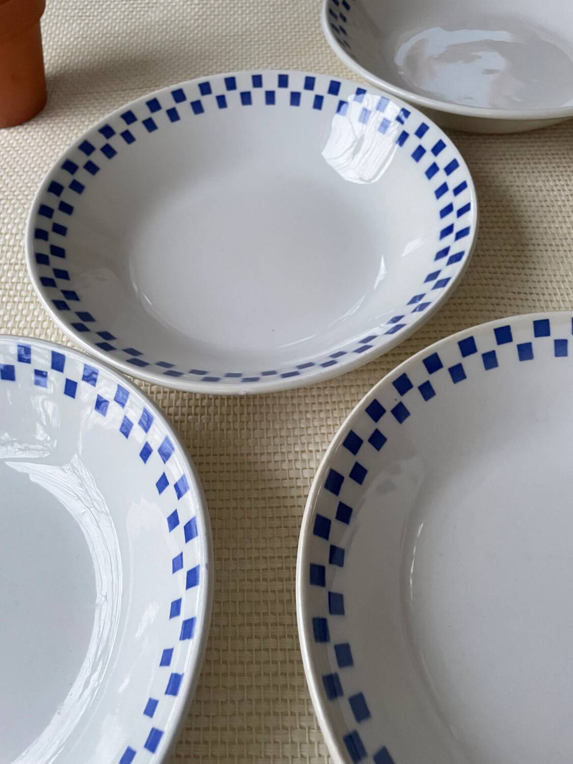 6 “checkerboard” soup plates Moulin des Loups