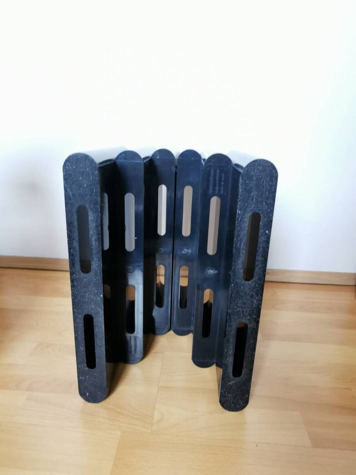 Giotto Stoppino for Kartell Black ABS Plastic Magazine Rack - 1970s Italy
