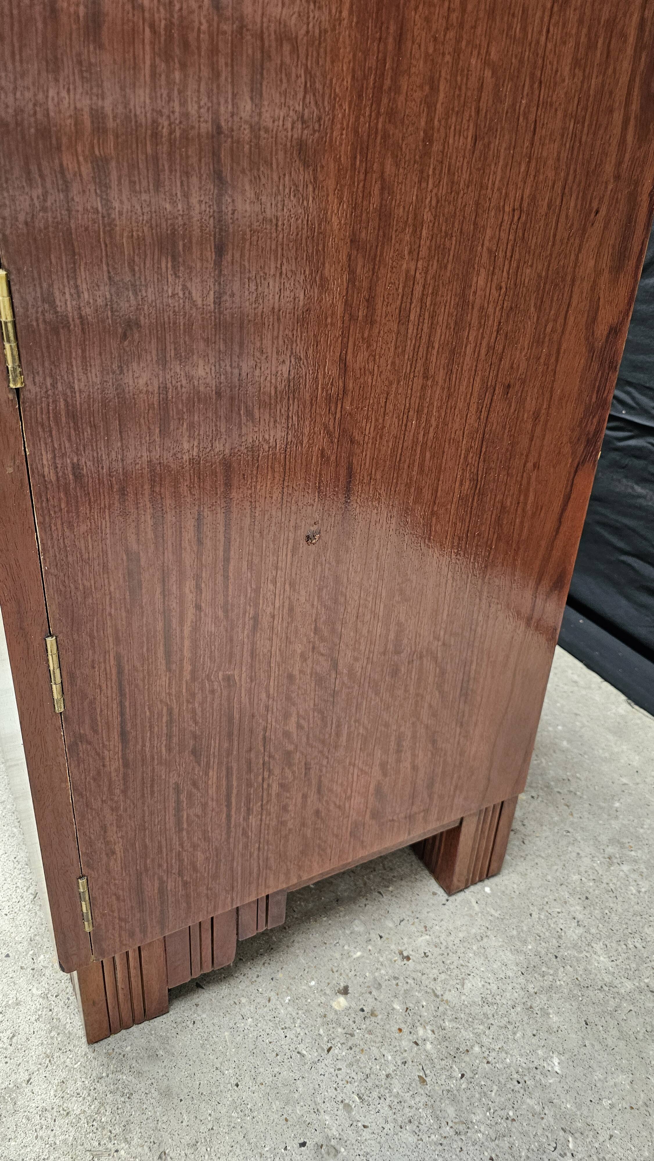 Art Deco buffet by Saddier & Fils in solid rosewood and veneer.