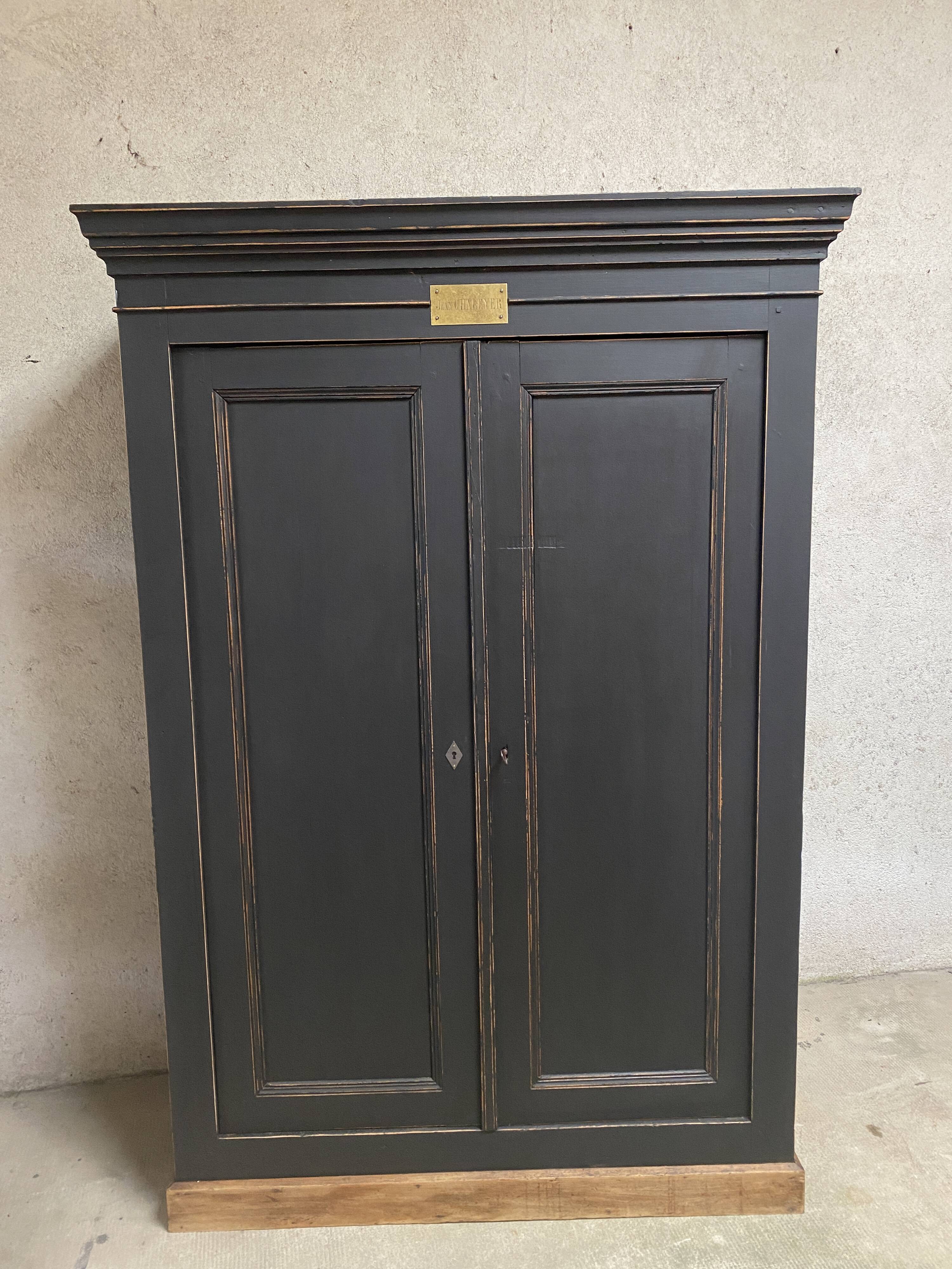 Parisian workshop cabinet 1m72
