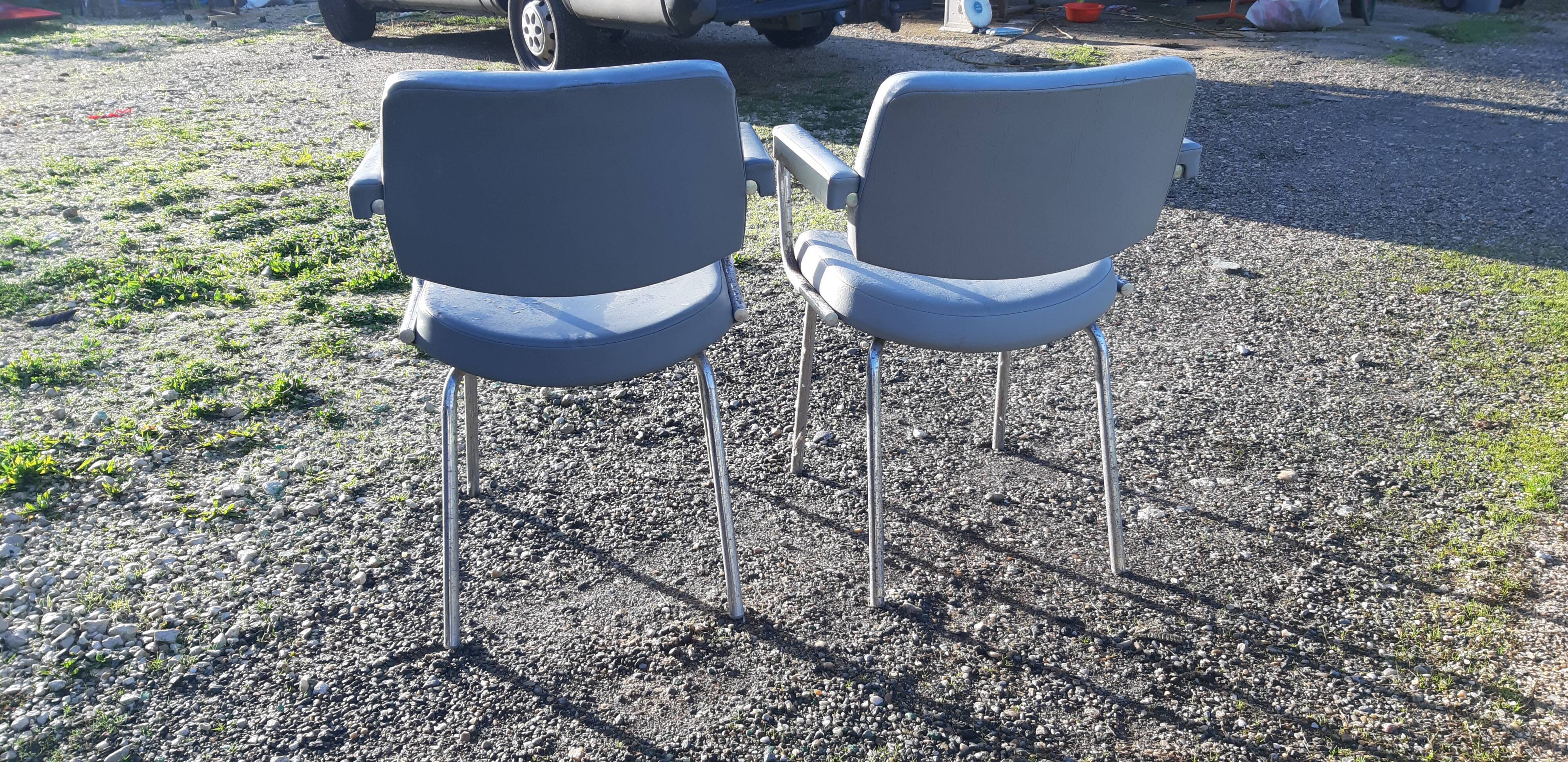Pair of Pullman Armchairs