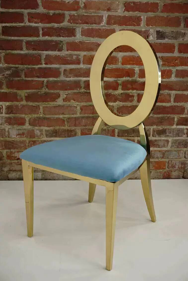 Chaise doré et assise velours turquoise