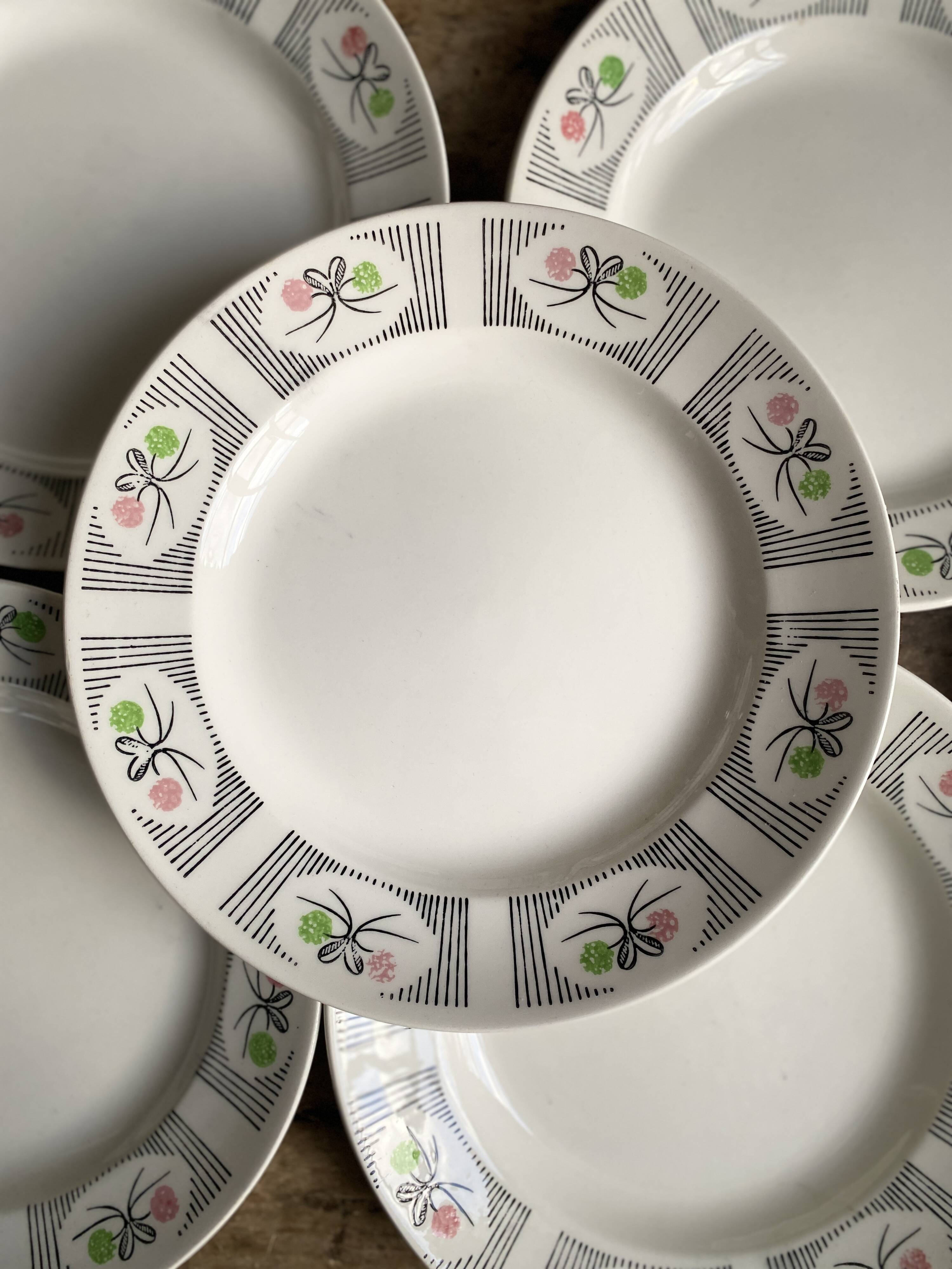 Set of 6 vintage plates Gien France - Model Marie-José
