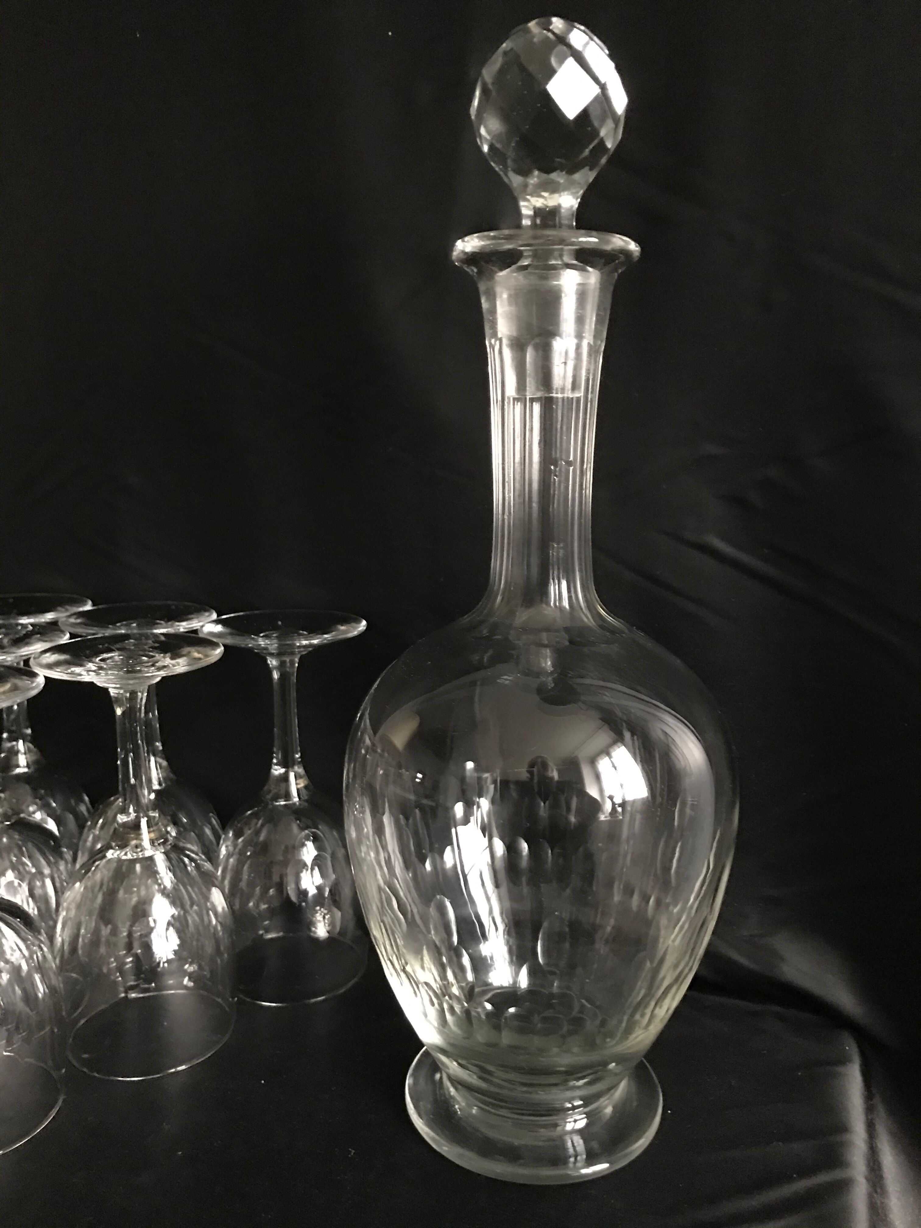 Set of 6 glasses and 1 carafe in style
