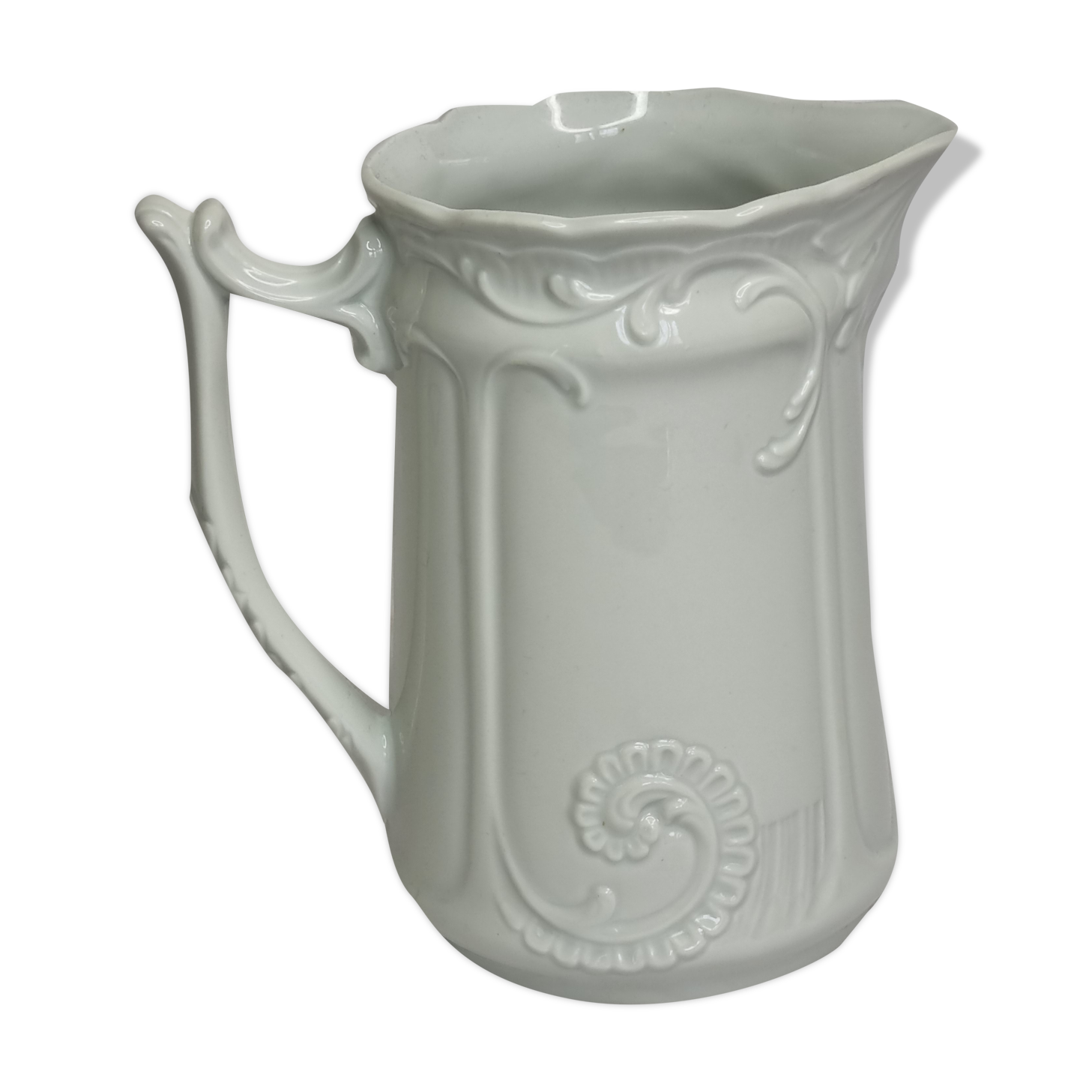 Pitcher in enamelled white porcelain, 16 cm