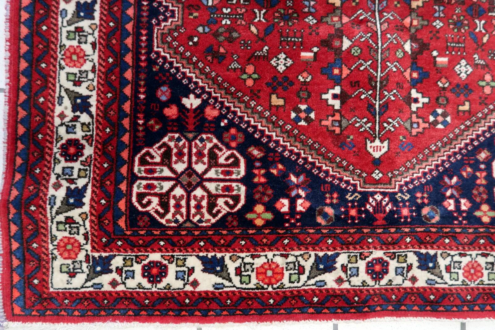 Handmade vintage Persian Malayer rug 106cm x 151cm, 1970s
