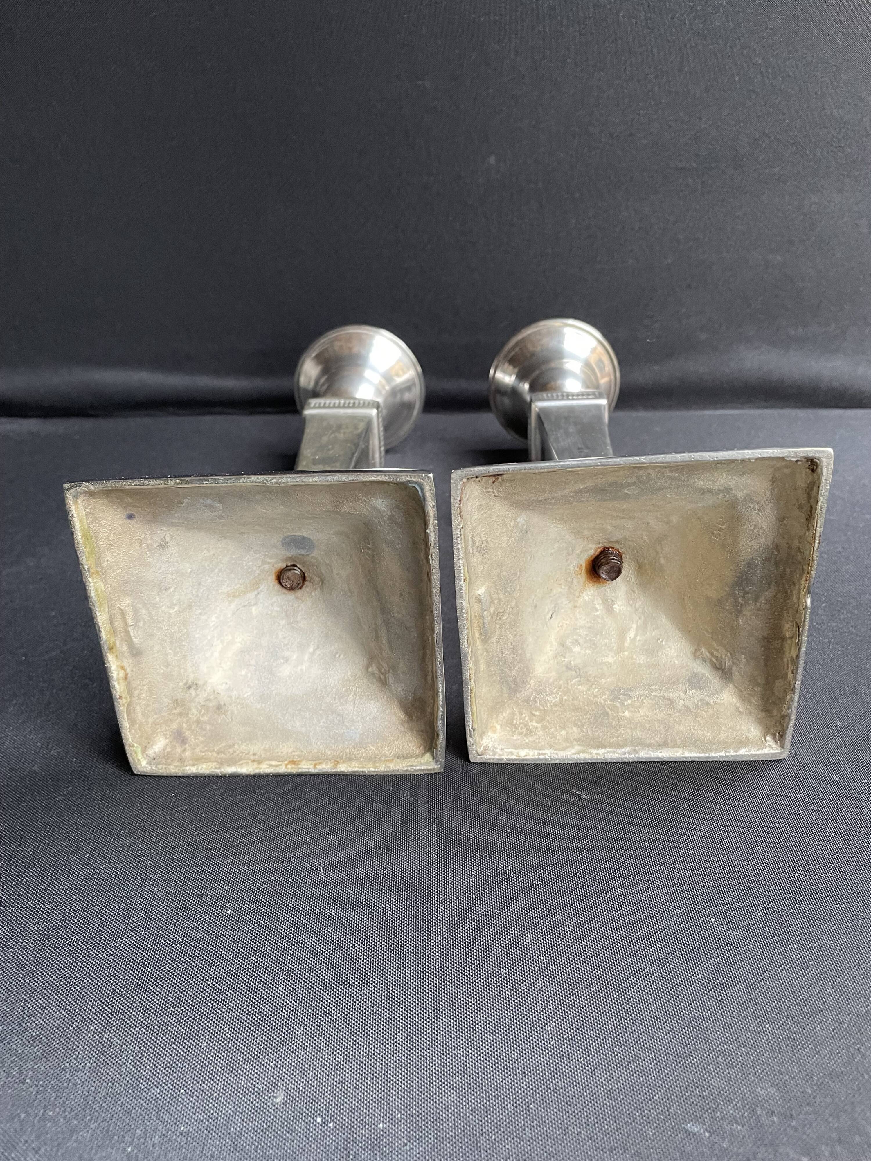 Candle holders (2) - Modern mid-century - Silver metal - Square base