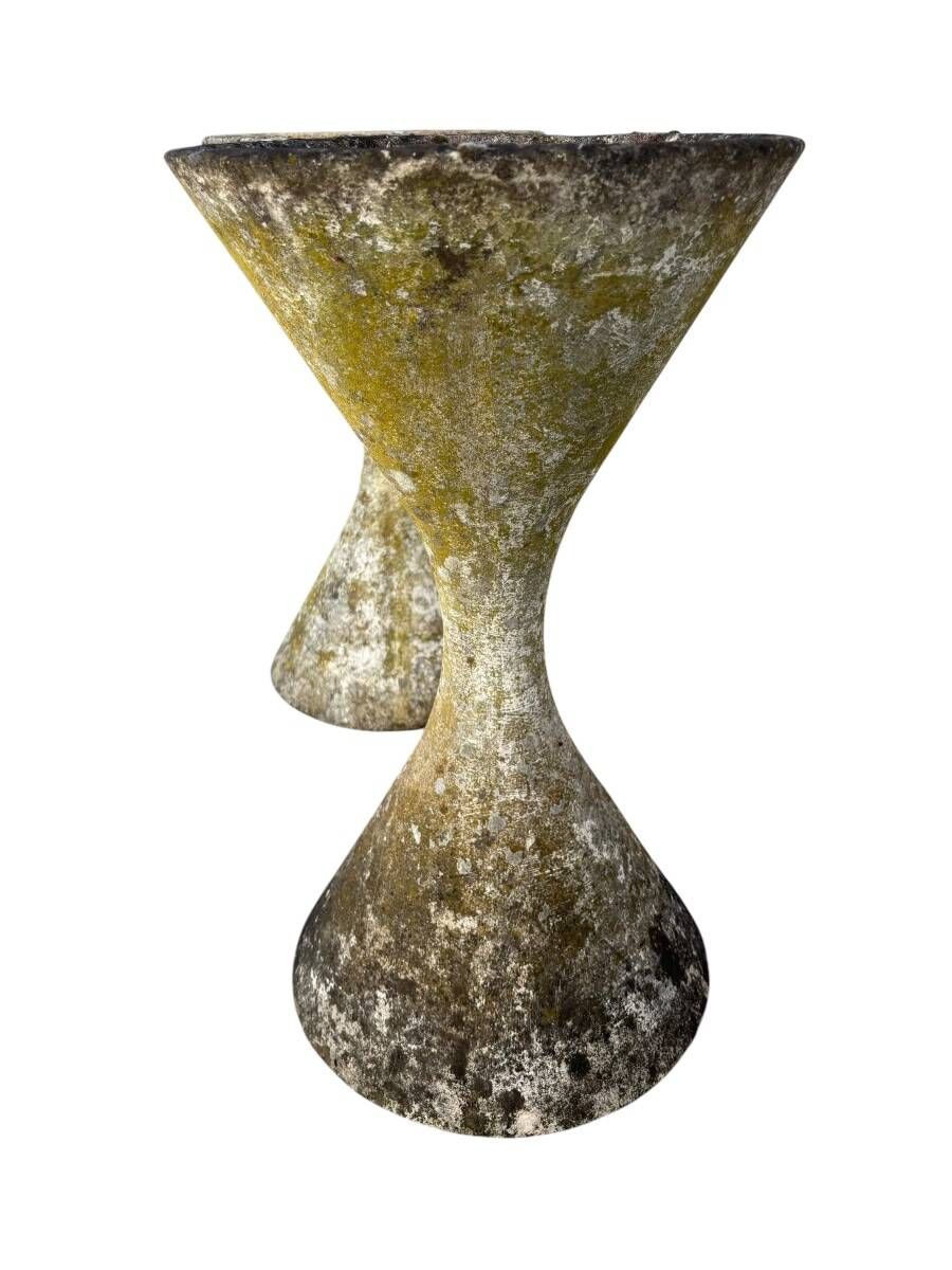 Paire de pot Diabolo par Willy Guhl hauteur 64 cm