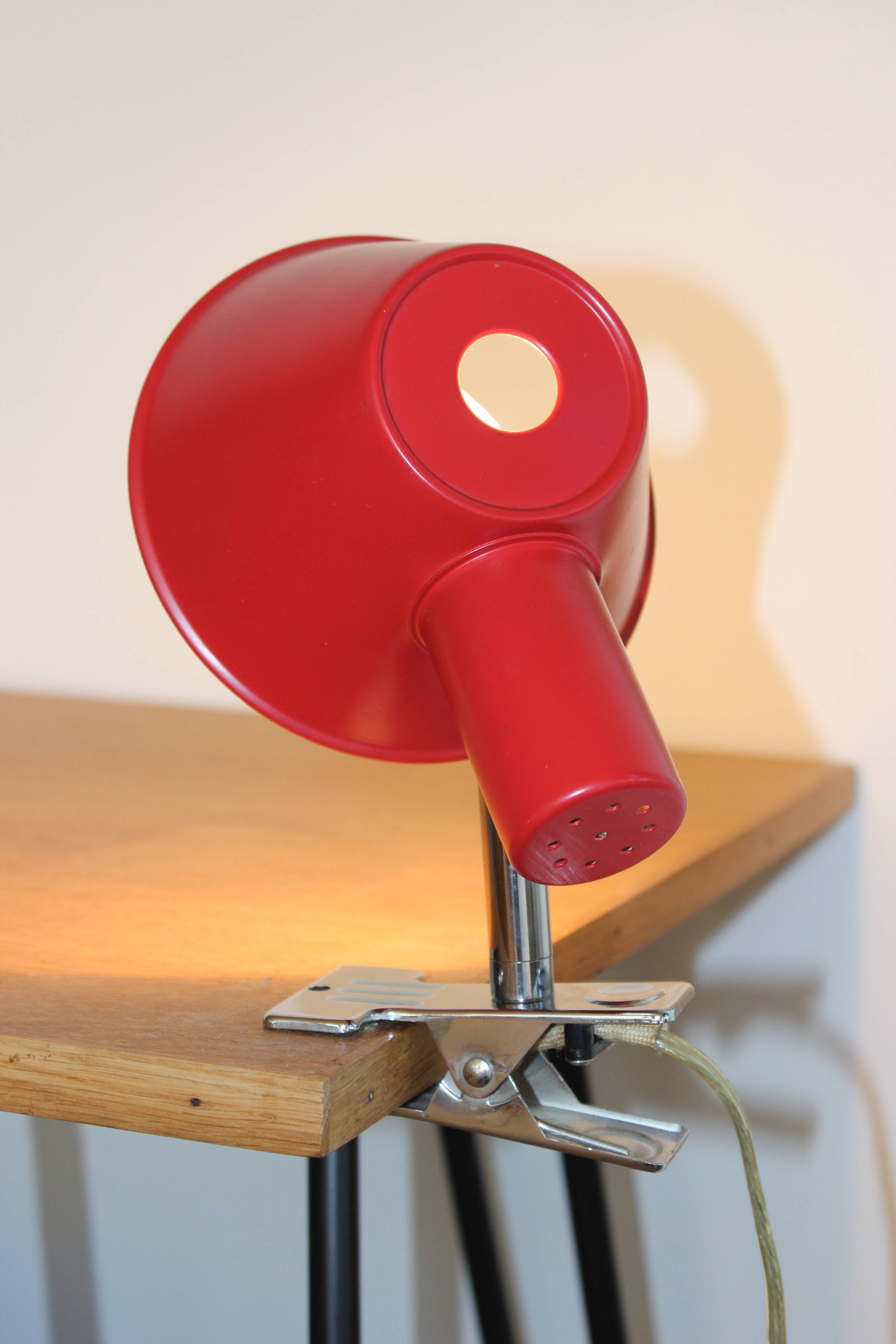 Adjustable clamp spotlight in red lacquered metal - vintage design