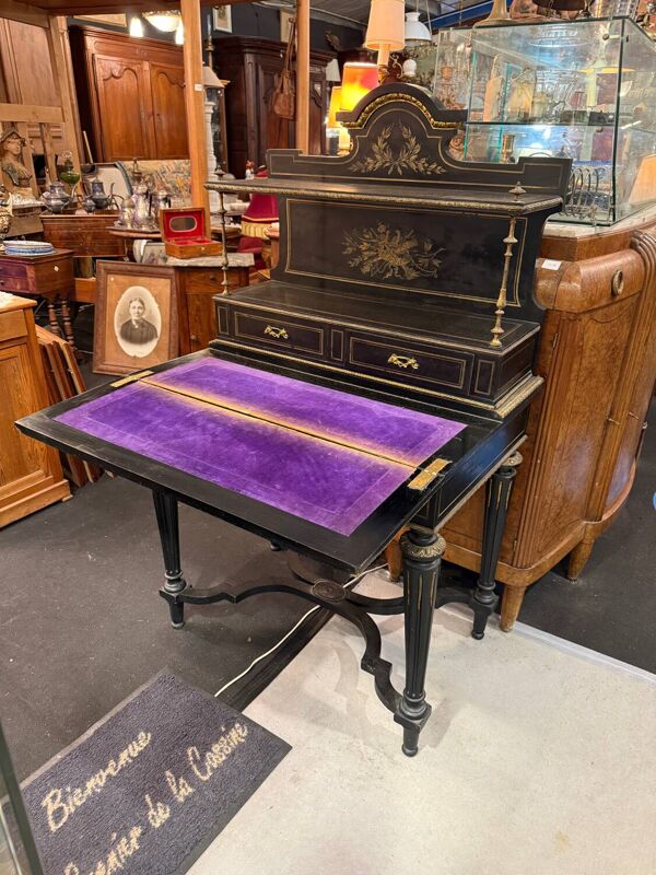 Bureau Napoléon III en bois noirci