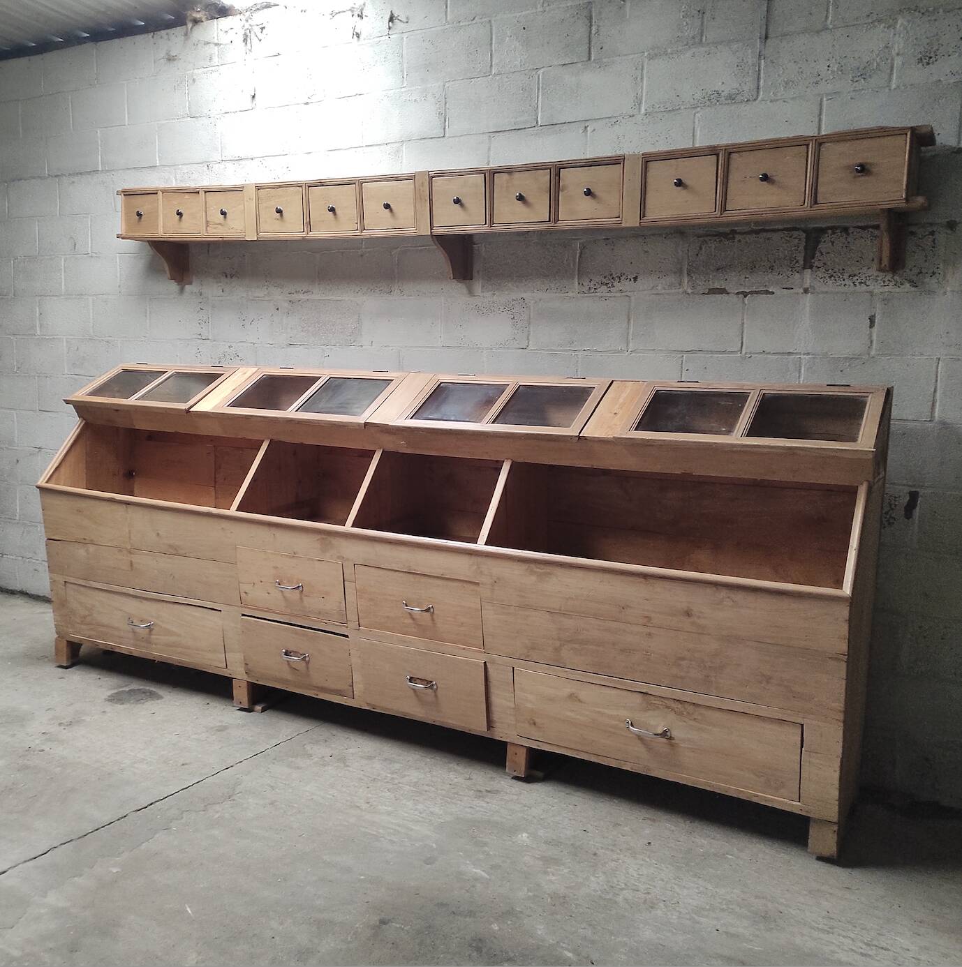 Meuble d'épicerie ancien | Meuble de rangement vintage | Caractère et fonctionnalité