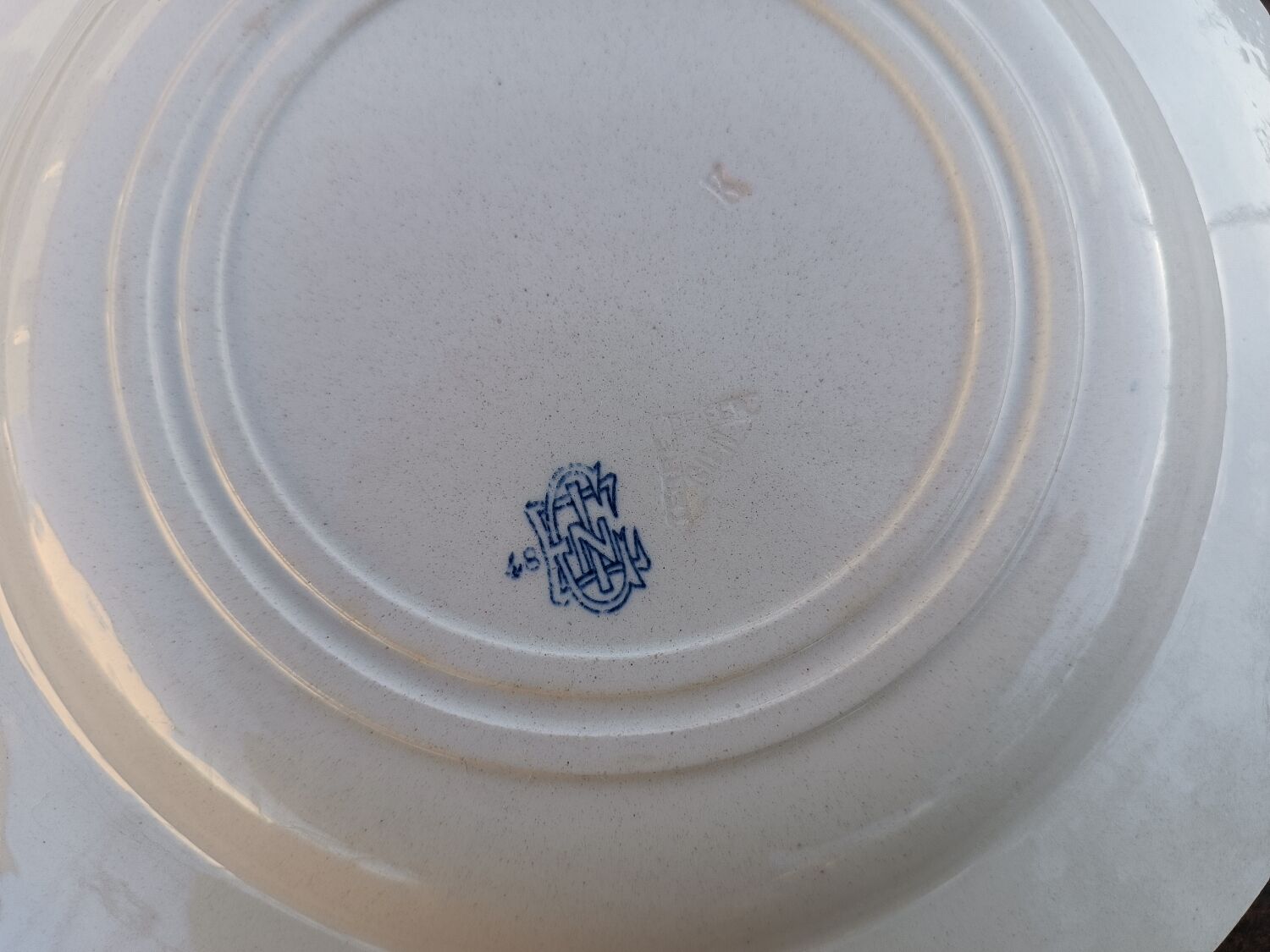 Earthenware plates iron Gien Baroque model