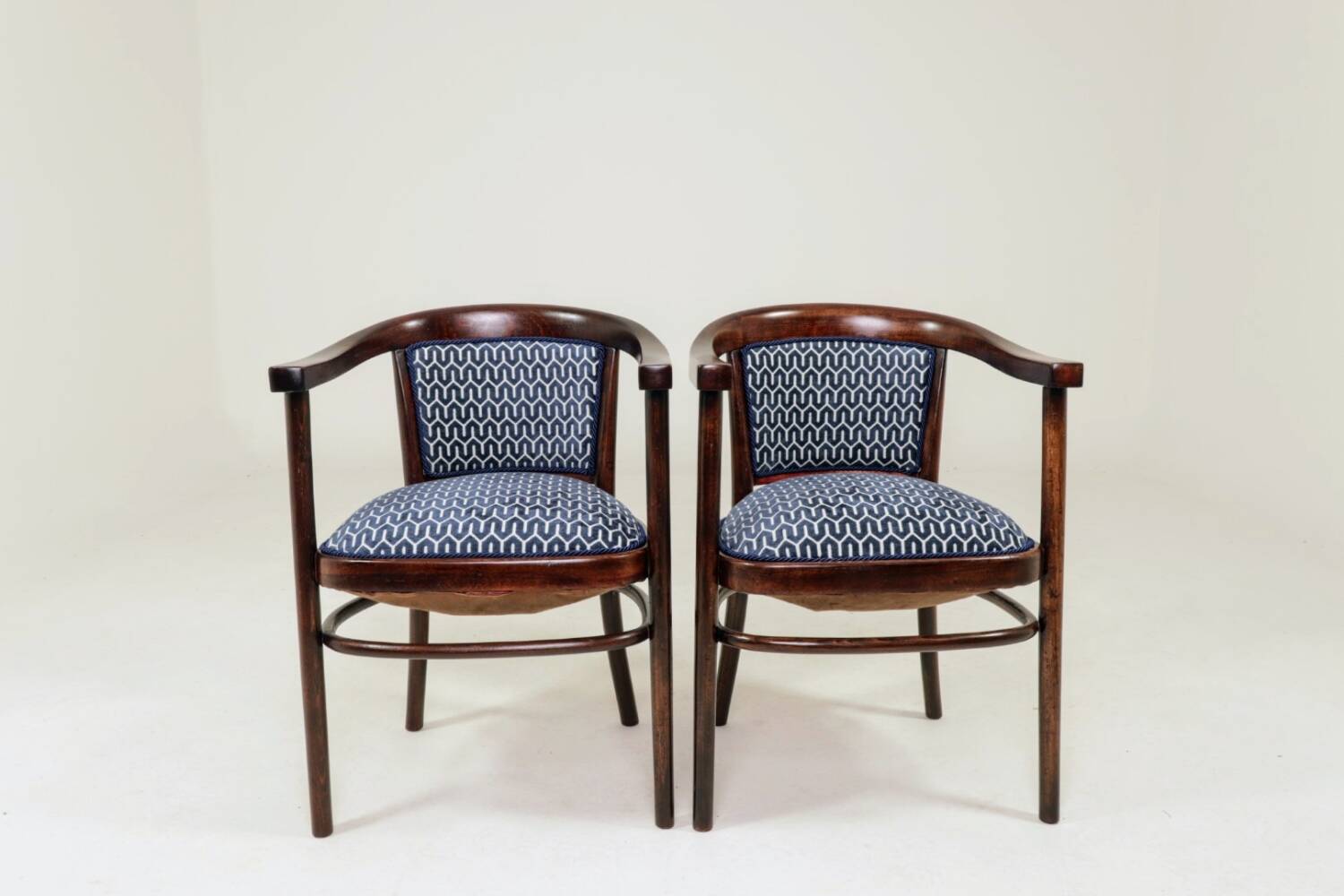 Pair of restored Art Deco style Thonet armchairs in jacquard.