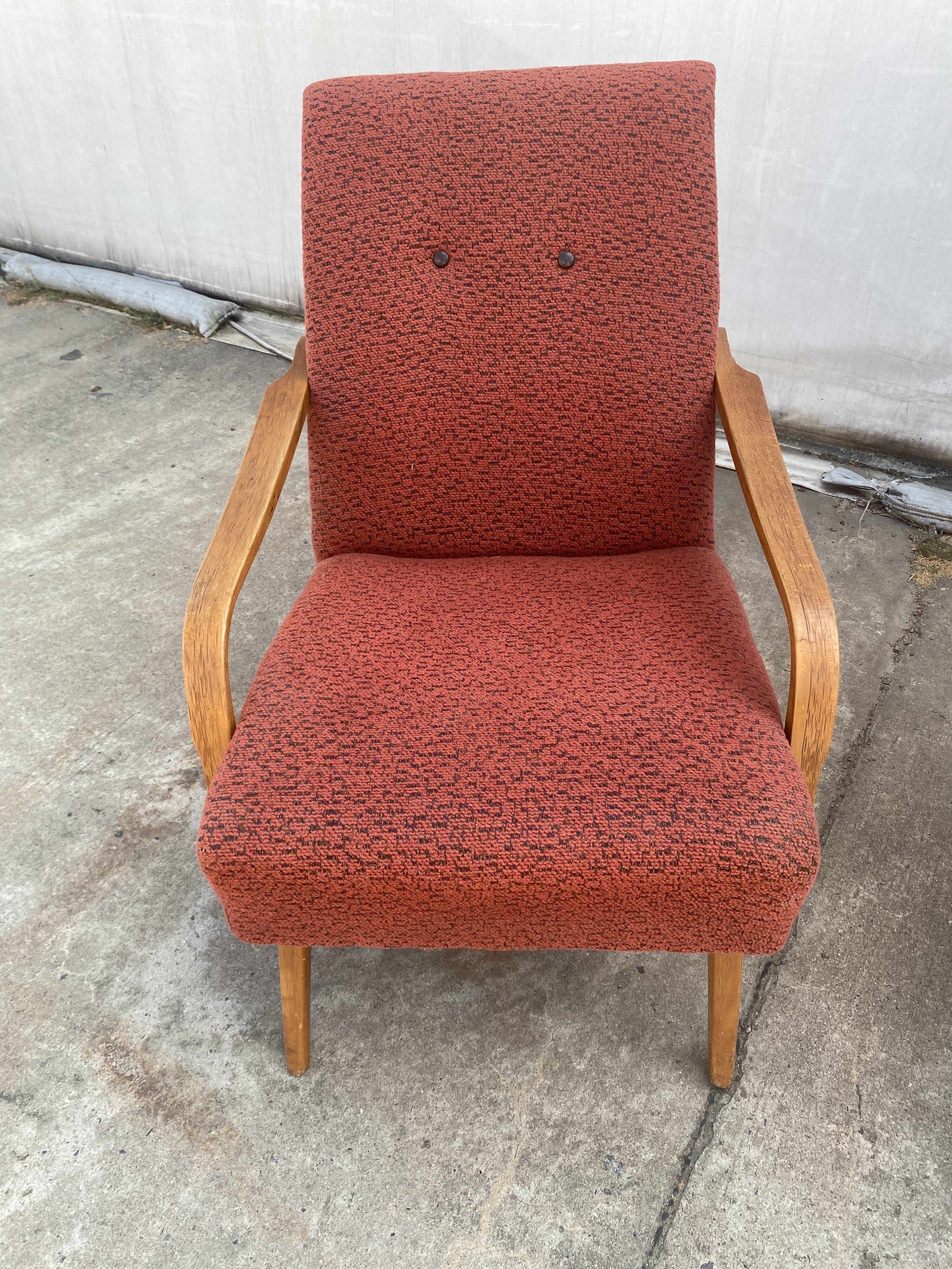 Paire de fauteuils vintage de Jaroslav Šmídek pour Cesky nabytek, 1960