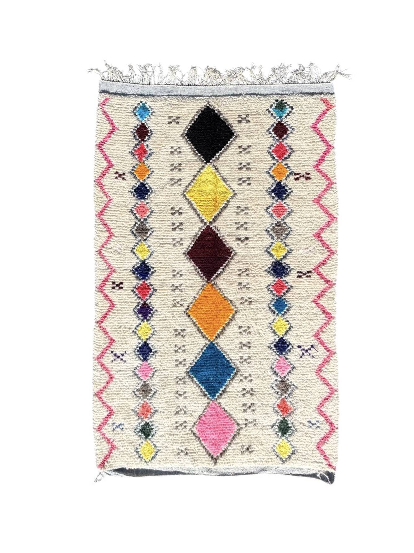 Azilal Berber rug – Unique handcrafted wool piece – 140x240 cm