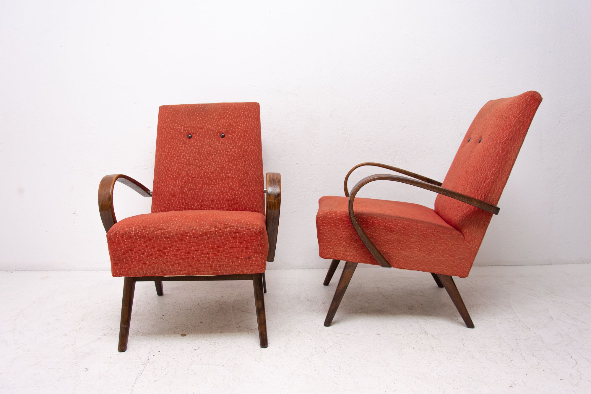 Pair of mid century bentwood armchairs by Jaroslav Šmídek, 1960s