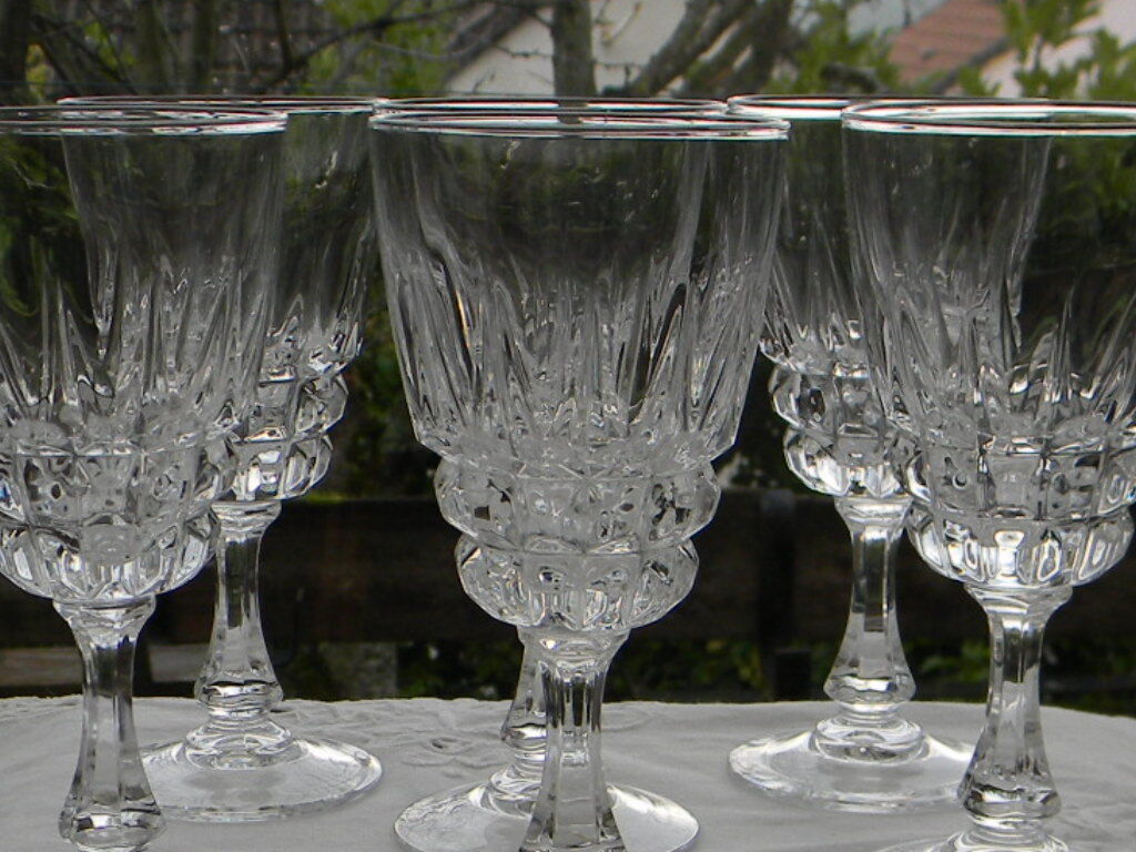 Set of 6 crystal water glasses from arques, pompadour model