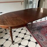 Oval dining table in Louis XVI style