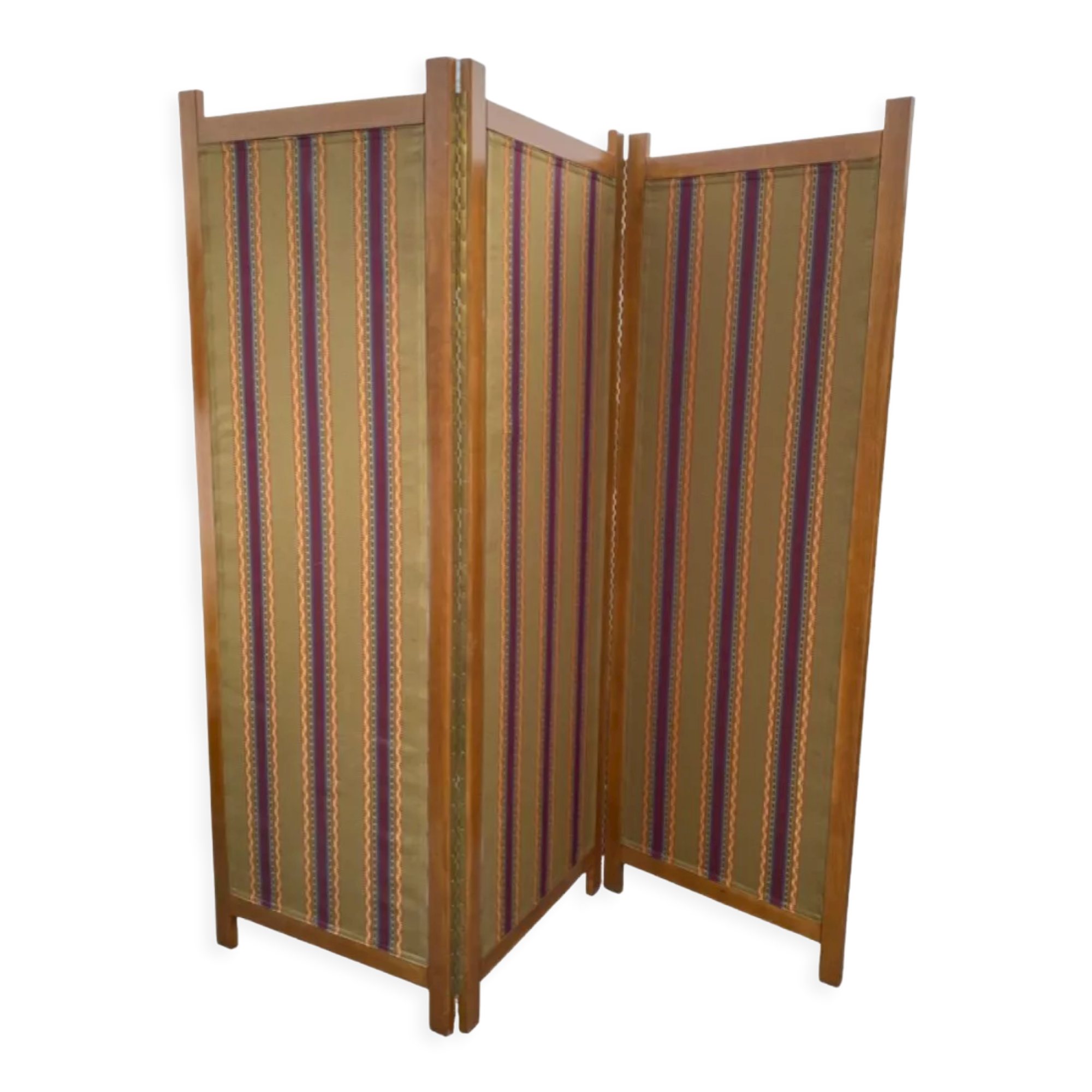 Pair of screens
