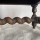 Ancien tabouret bas en bois tourné et gravé