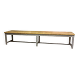 Grande table à manger de 4 mètres de long