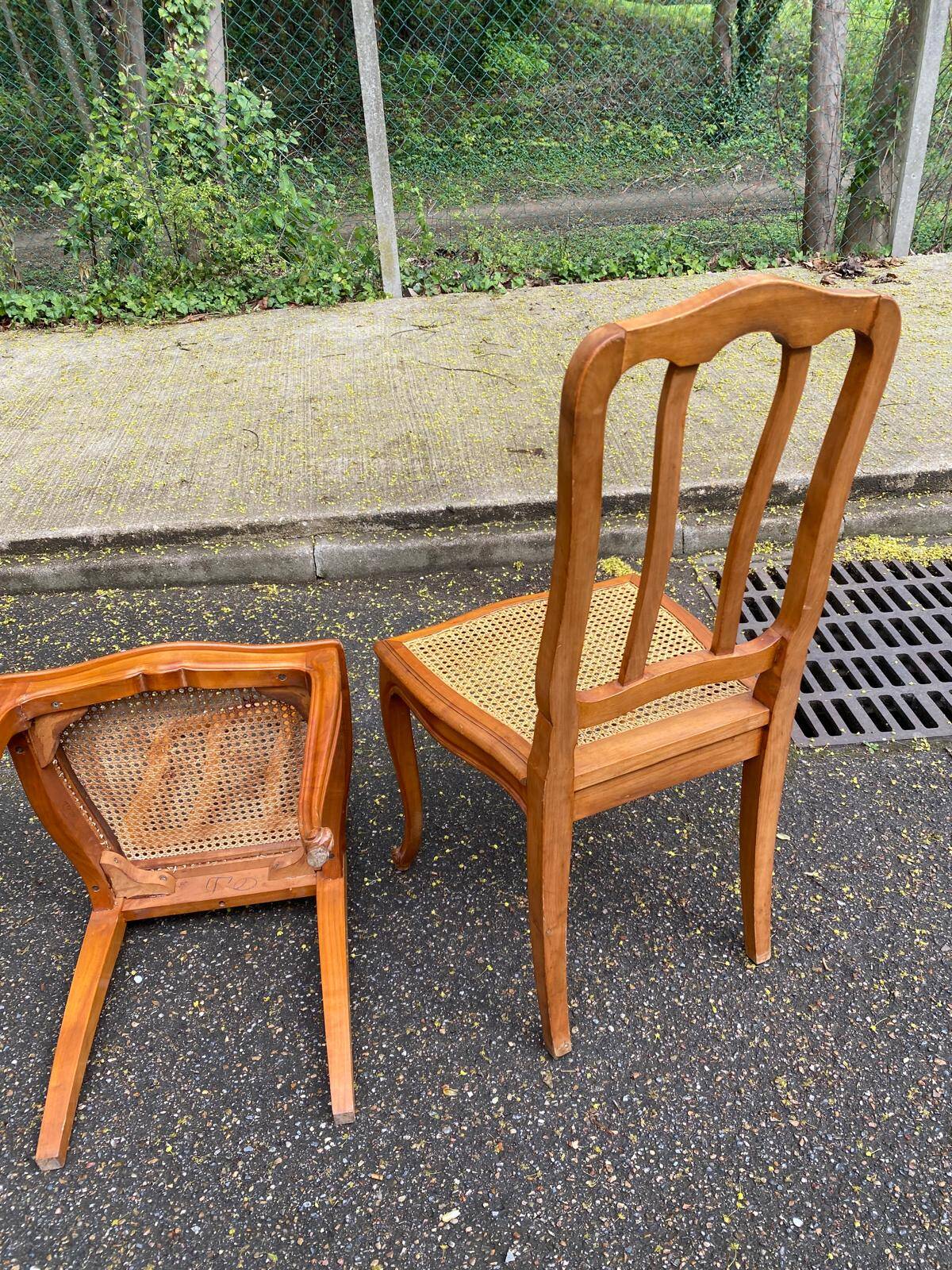 4 Louis XV caned dining chairs from the 20th century.