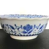 6 blue and white ceramic cups