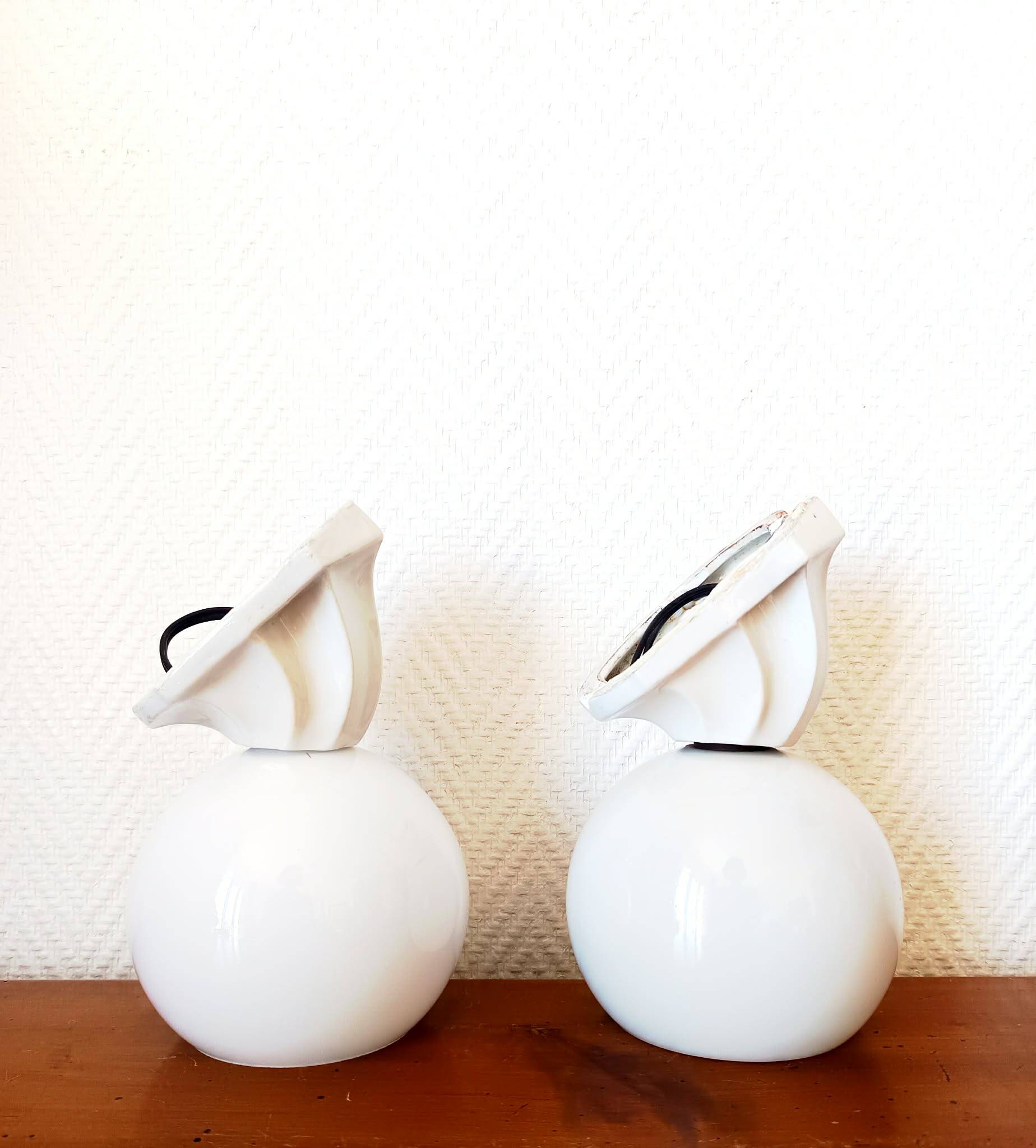Pair of porcelain and opaline wall lights in Art Deco style