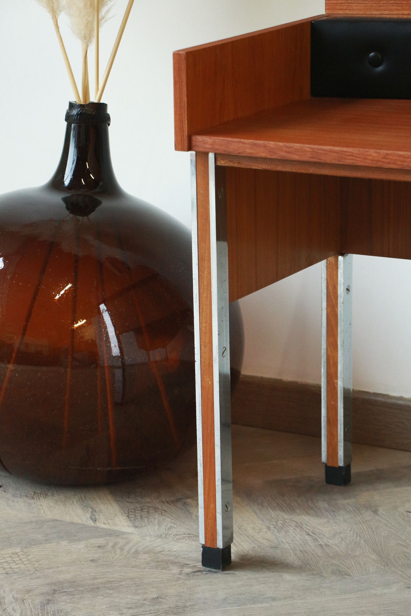 Dressing table - round mirror - 60s