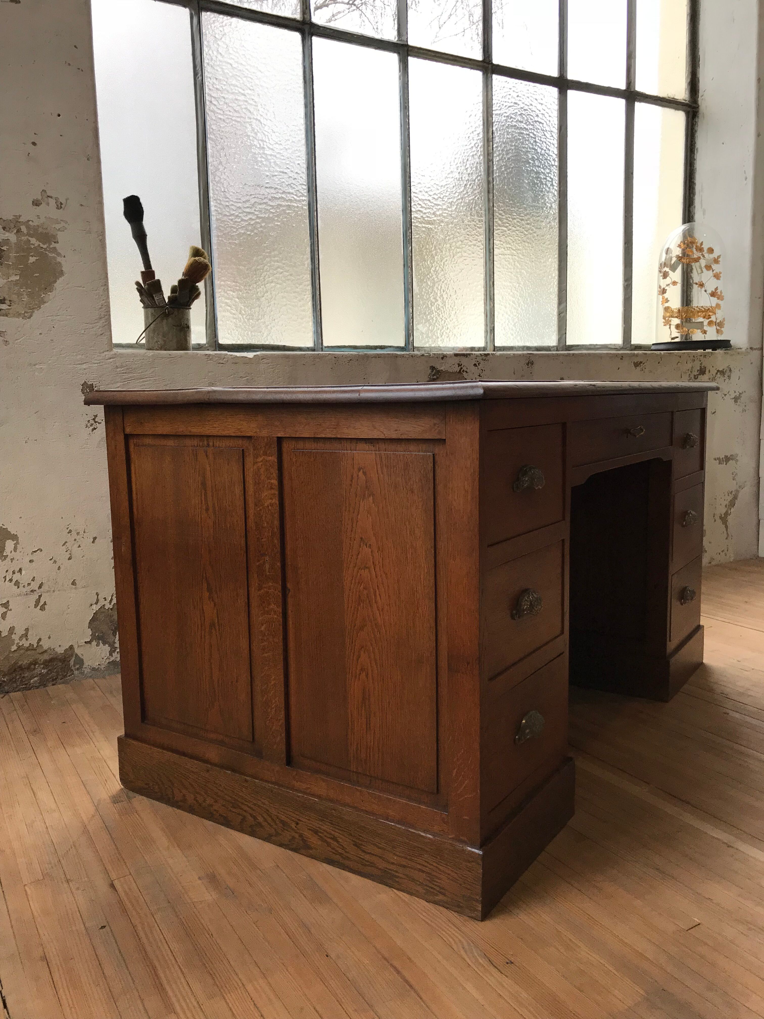Desk with drawers in oak