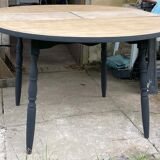 Table en bois ronde avec rallonge intégrée