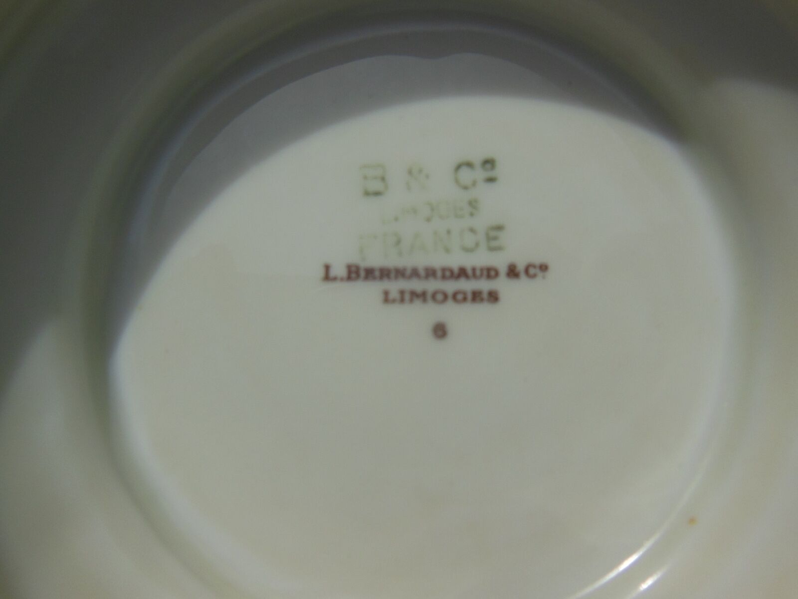 Sauciere in porcelain stamped bernardaud - limoges