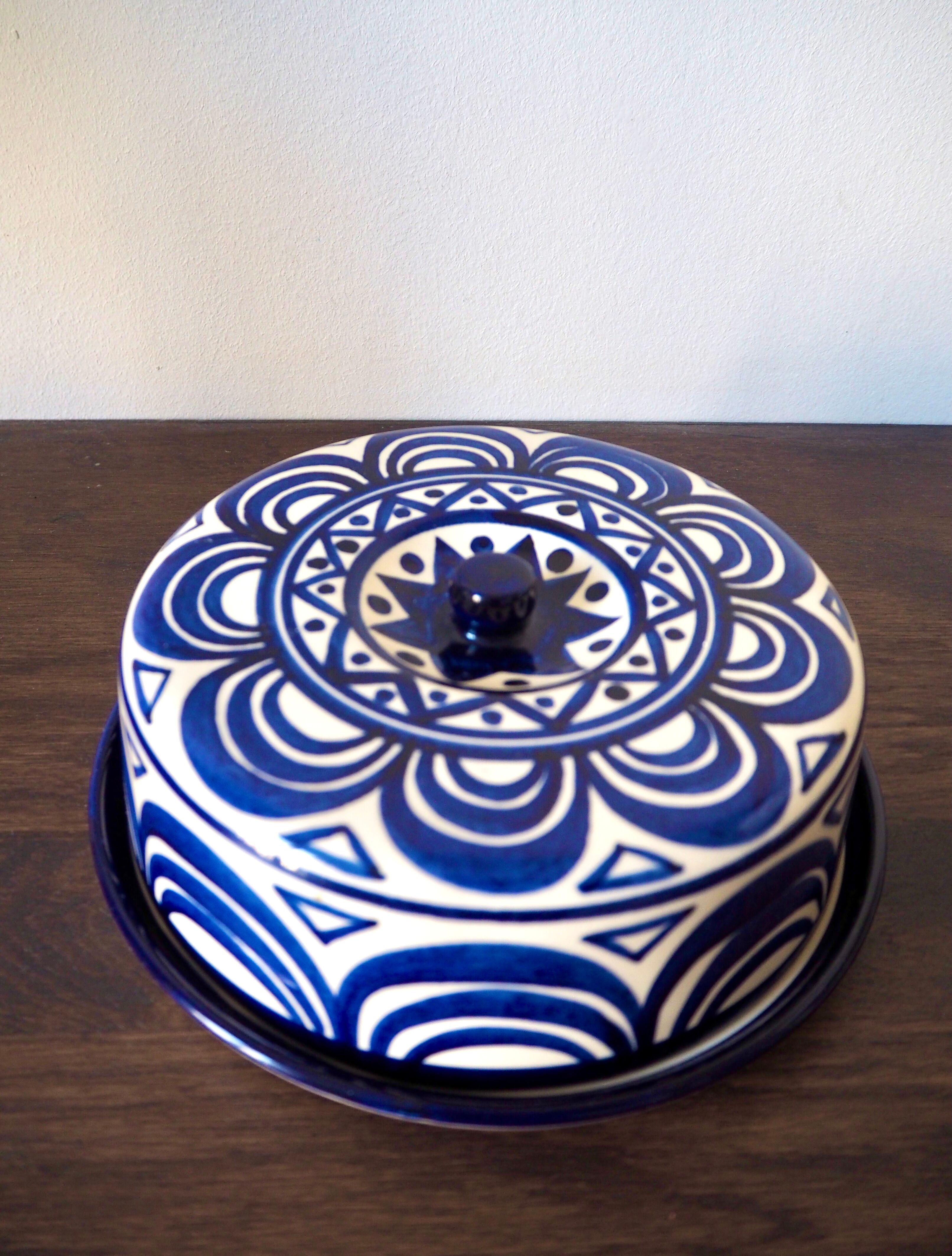 Breton covered dish St Jean de Bretagne