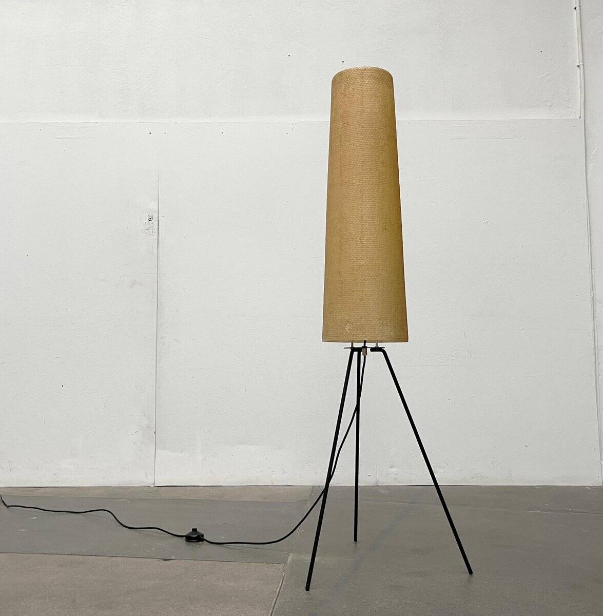 Mid-century minimalist tripod floor lamp by Hesse Leuchten, 1960s.