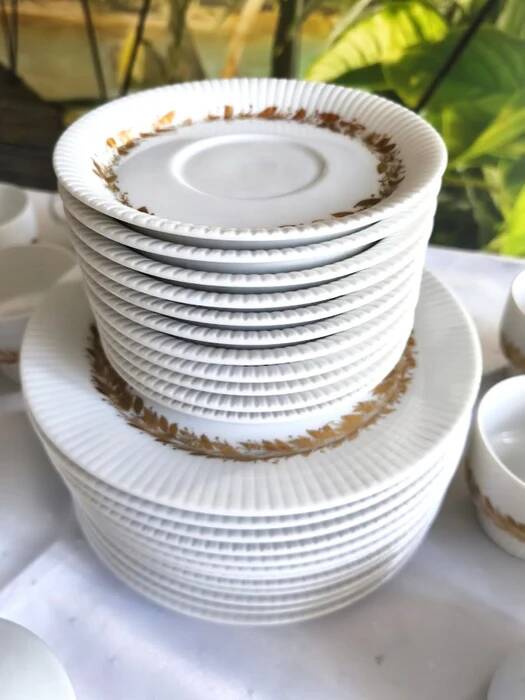 Tapio Wirkkala for Rosenthal Studio-Line “Modulation” porcelain coffee and dessert service, Germany 1970s, 39 pieces