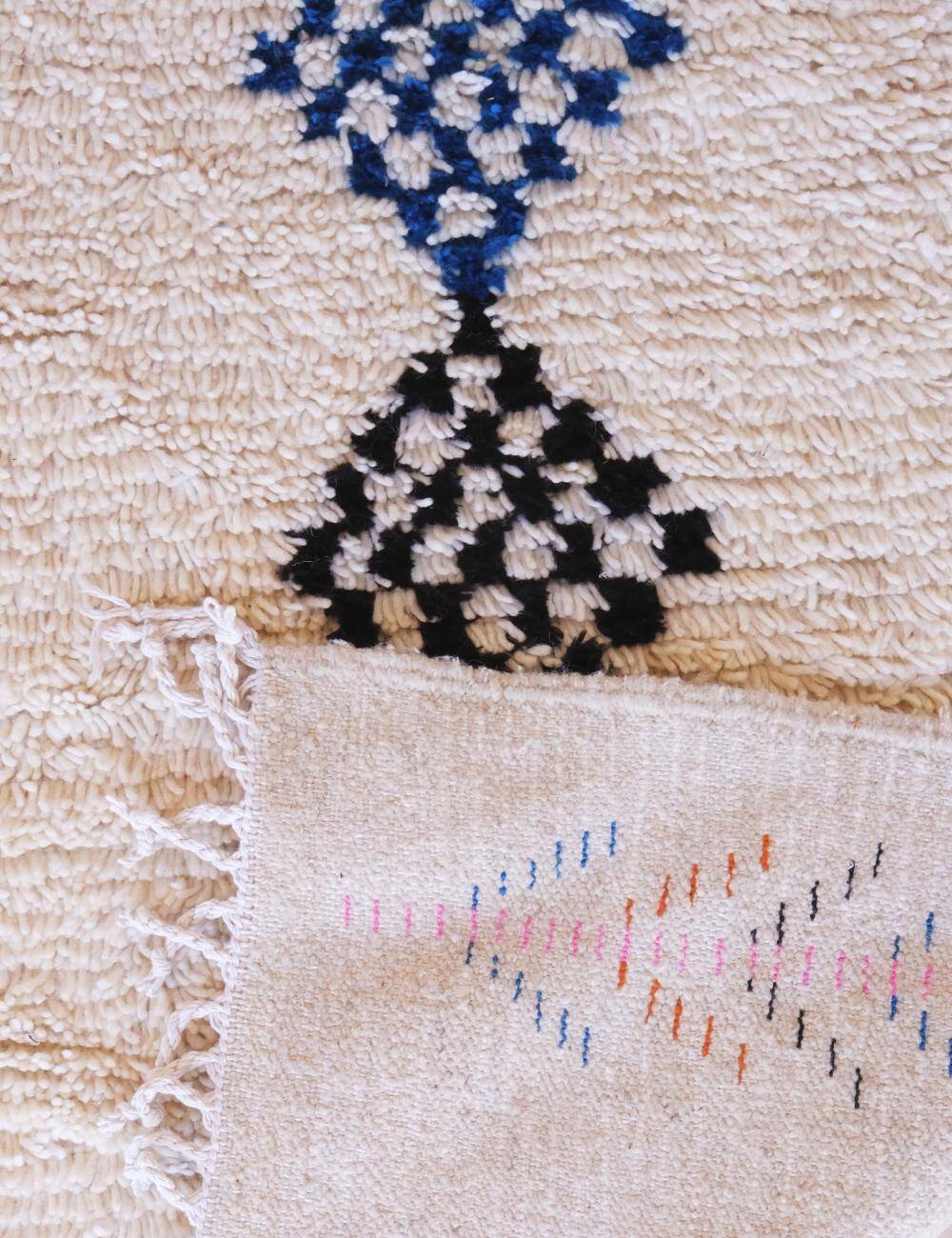 Azilal Moroccan Rug - 280 x 216 cm