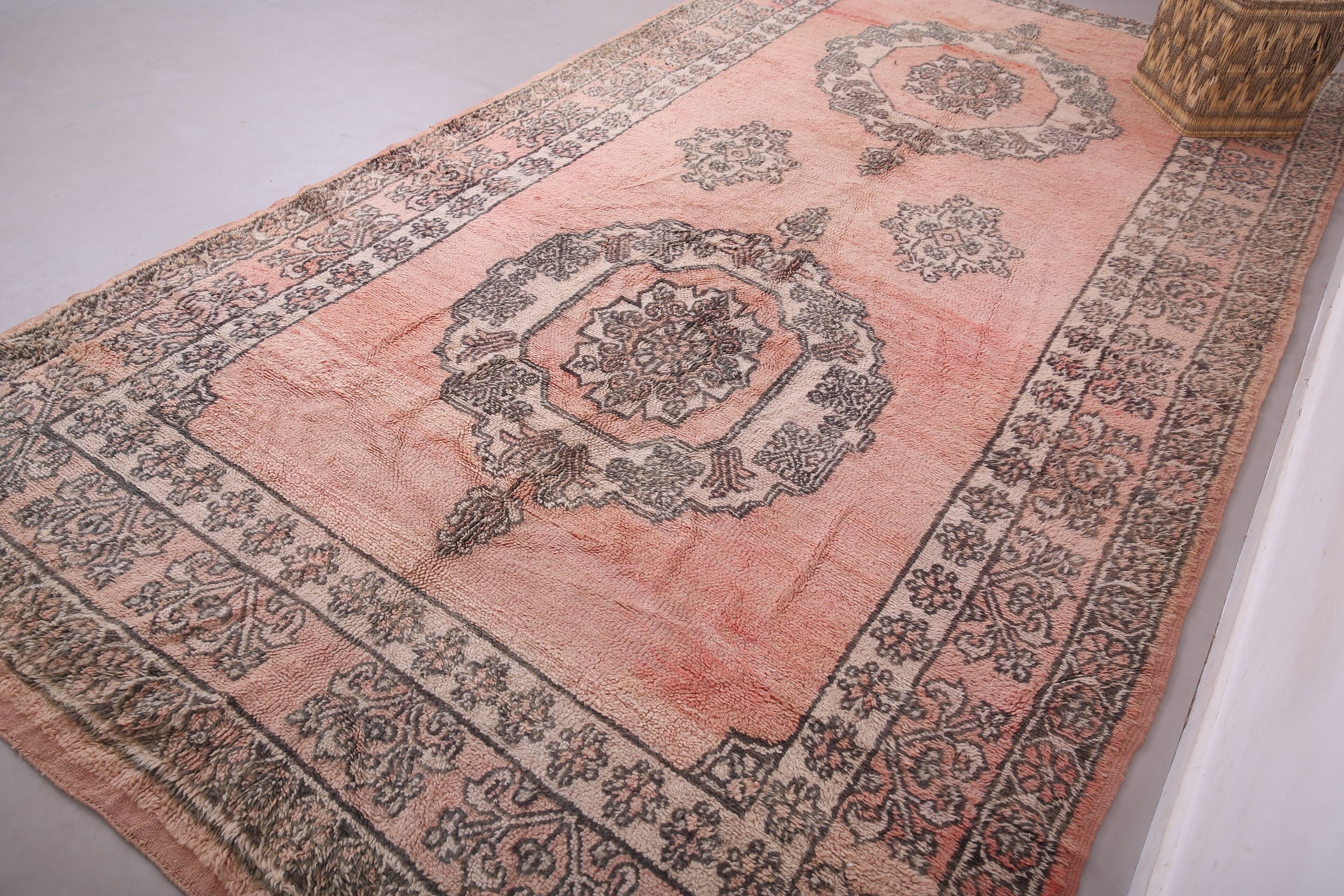 Tapis berbère en laine vintage marocain rose grand 212 x 394 cm, tapis fait main