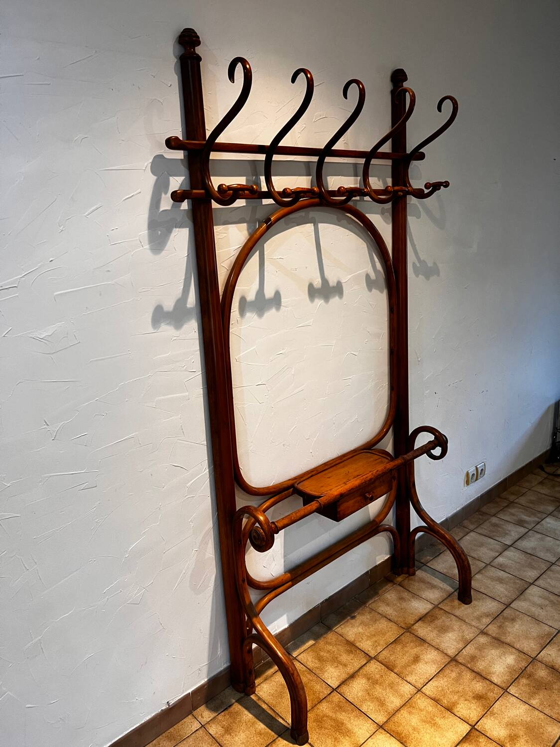 Vestiaire Thonet