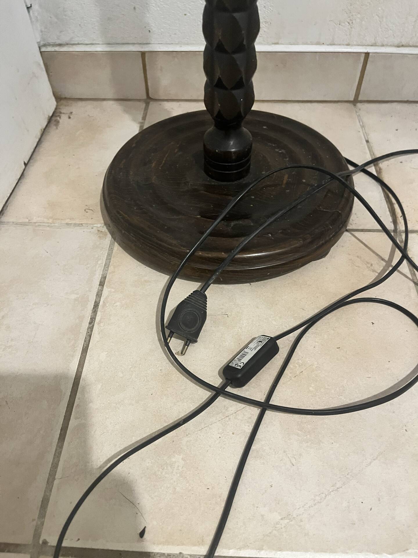 Vintage turned carved wooden floor lamp — Brutalist / Rustic style