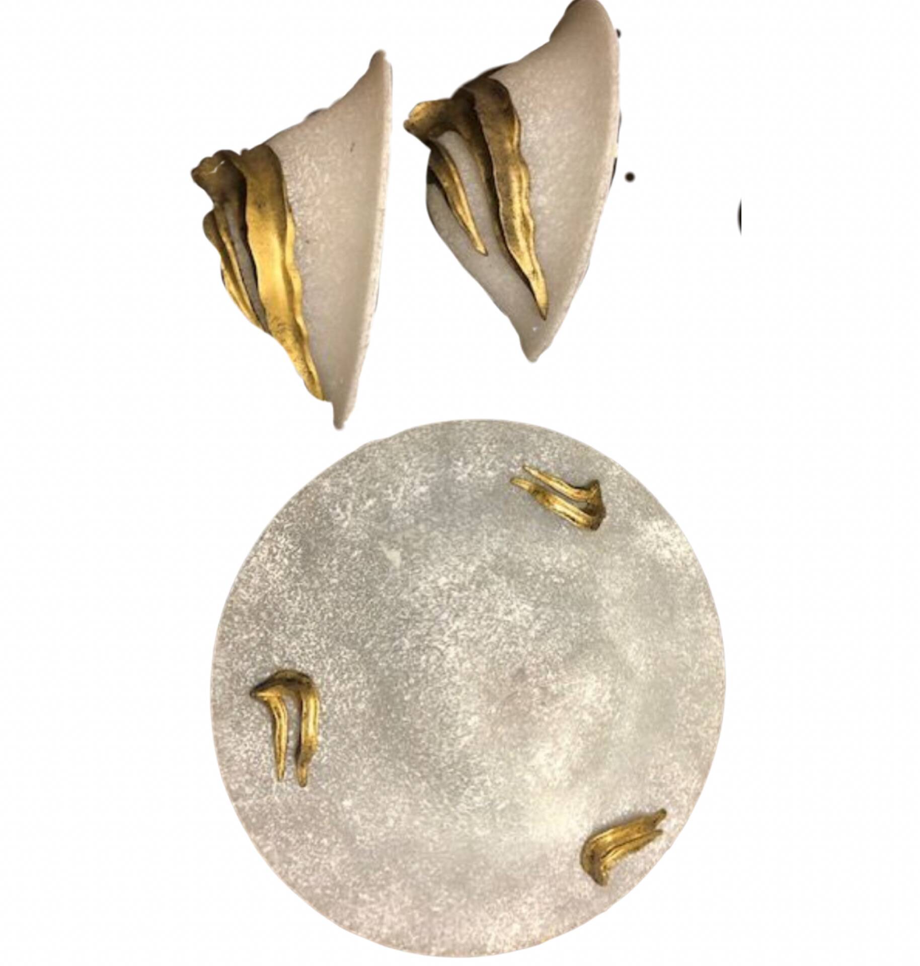 Pair of vintage wall lights in textured glass and gilded bronze – 1970s