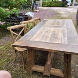 Farm table