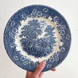 3 English dinner plates