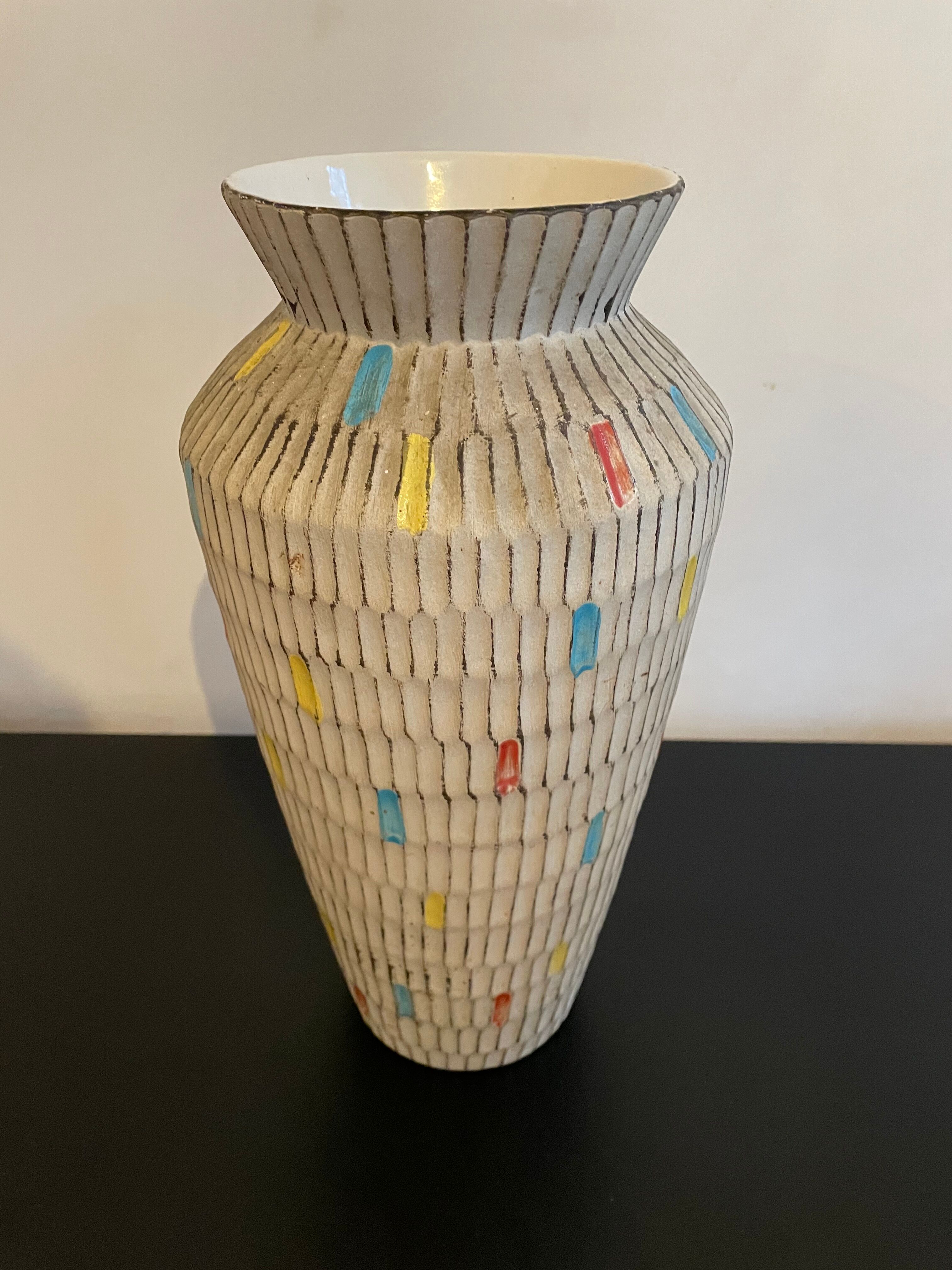 Vintage vase Bay Keramik model Isar