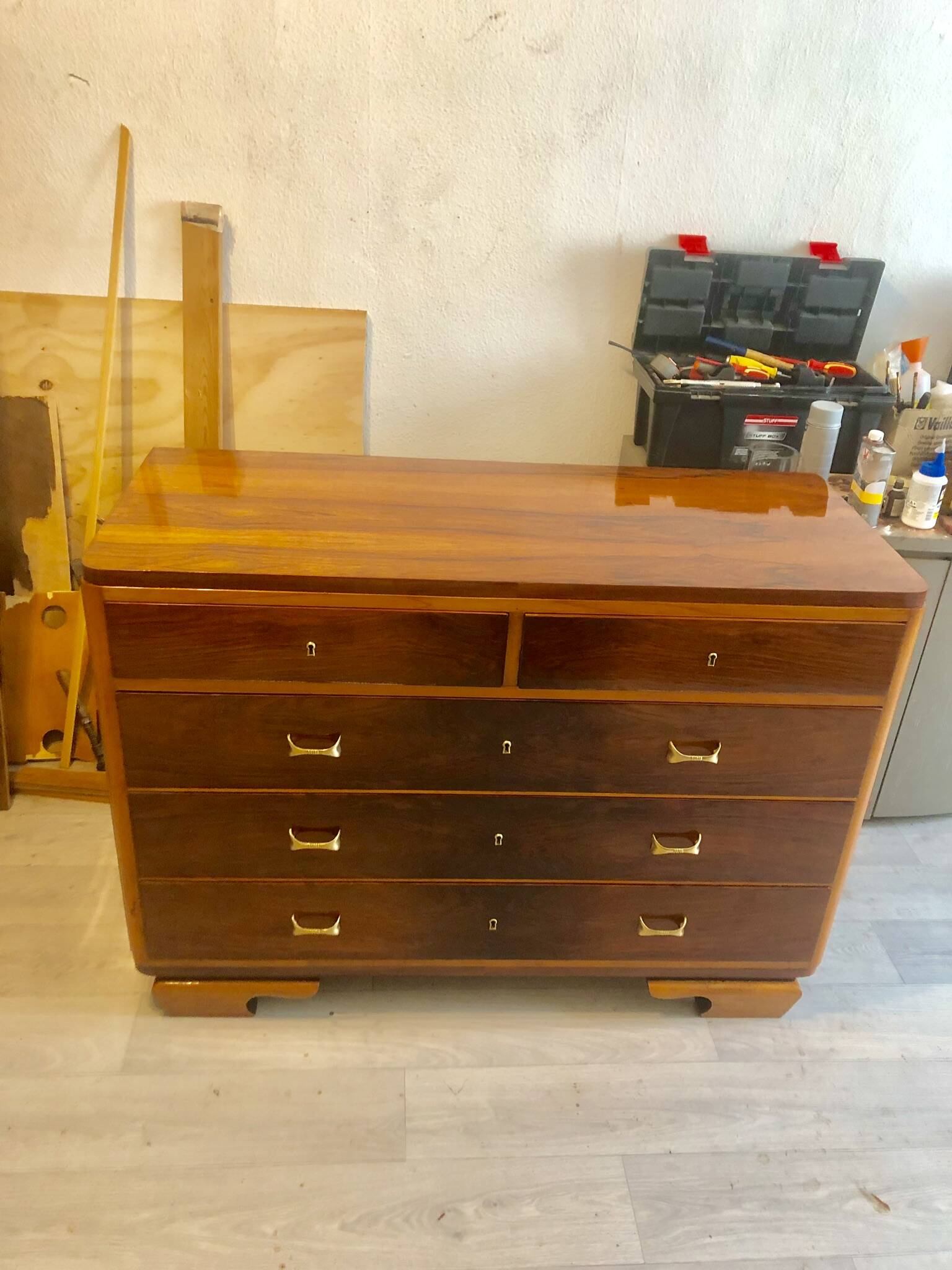 Art Deco chest of drawers