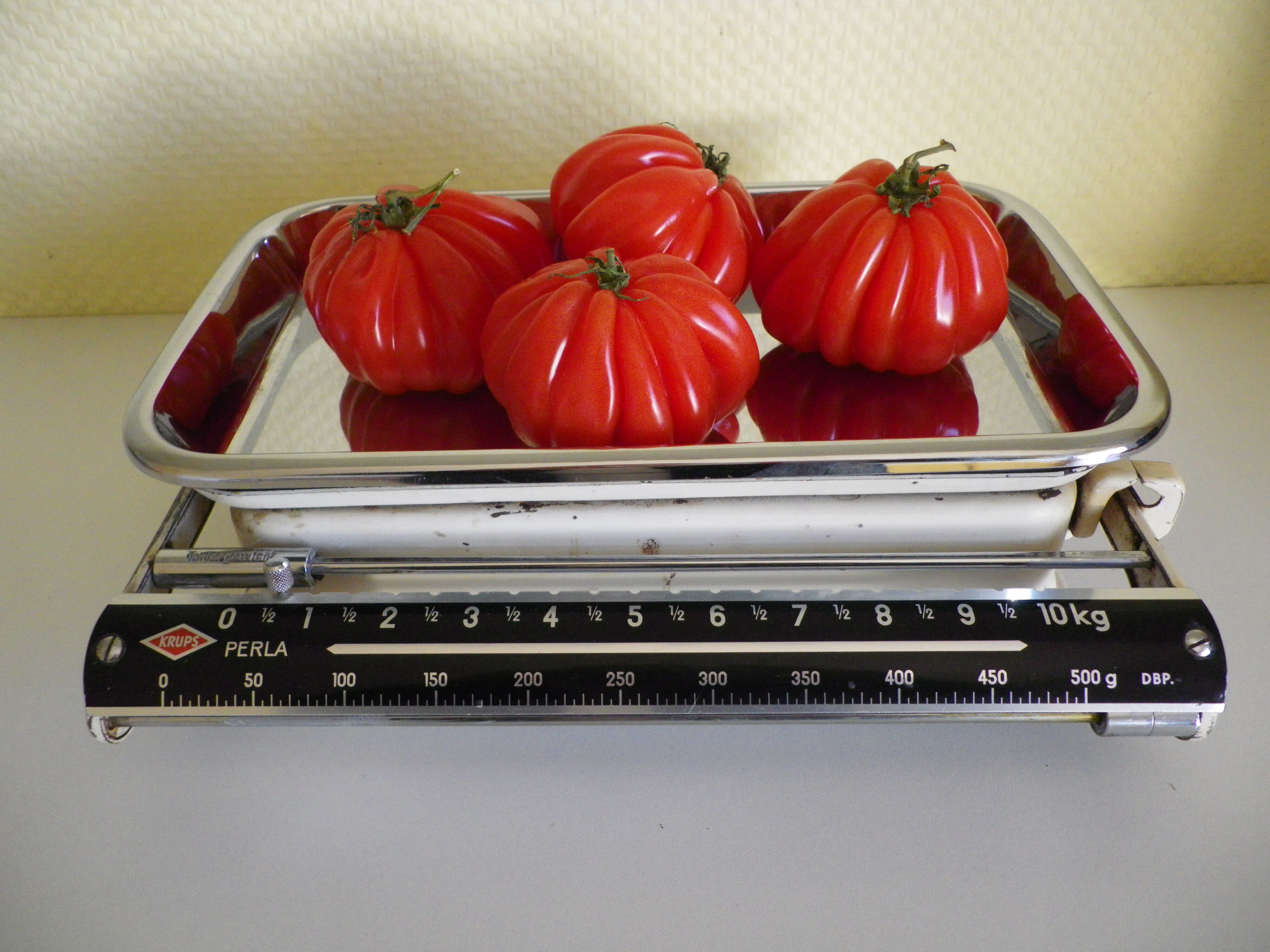 Old metal and chrome metal balance - Krups brand - 1960s