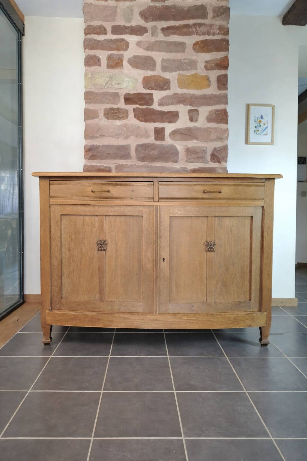 Justin, the understated and chic buffet in solid oak.