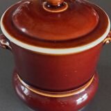Stoneware pot with lid