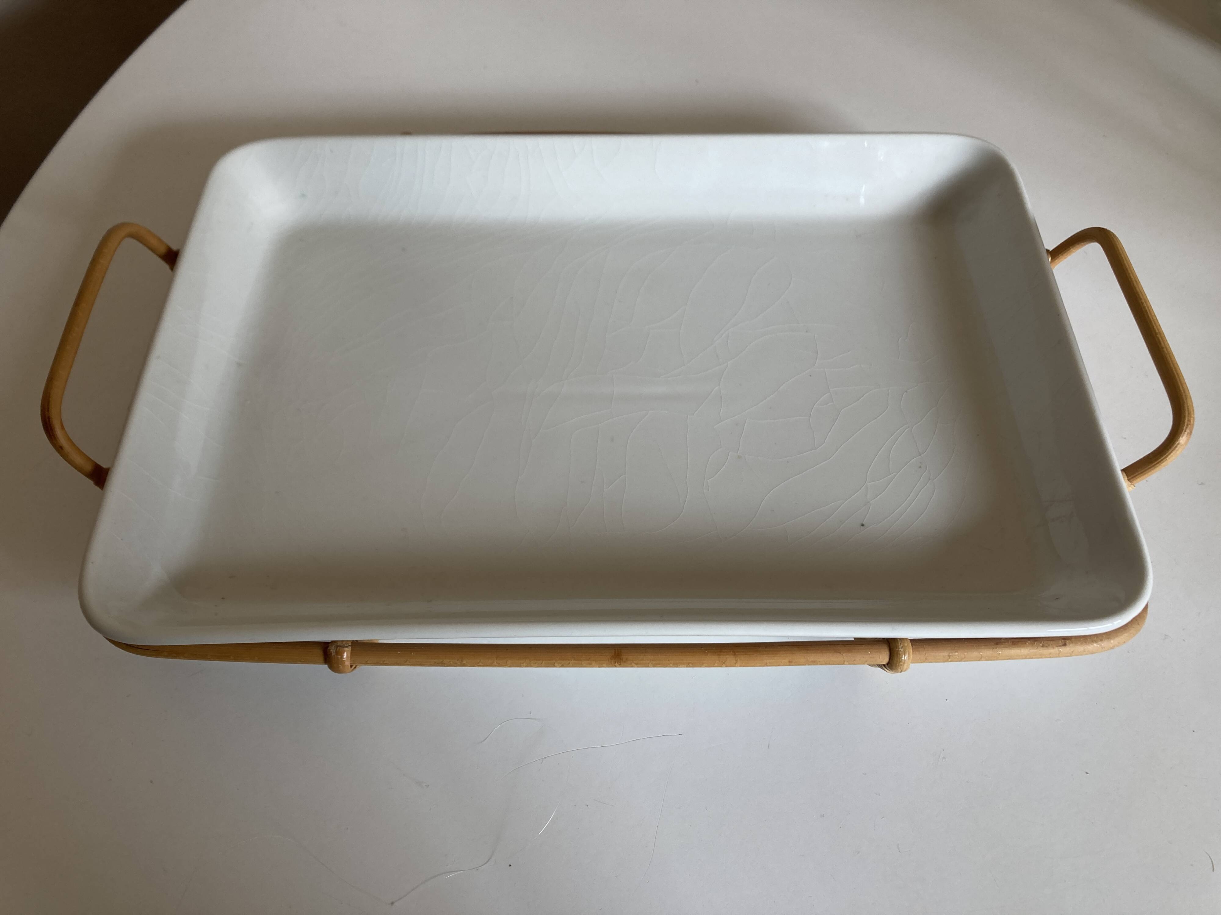 Plate Arabia Finland in faience and rattan 1960