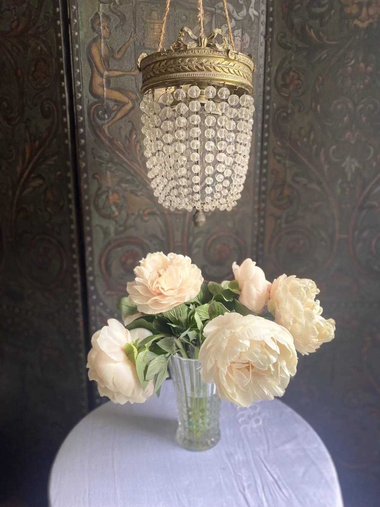 Lustre montgolfière Louis XVI – Bronze doré & pampilles – Époque 1900